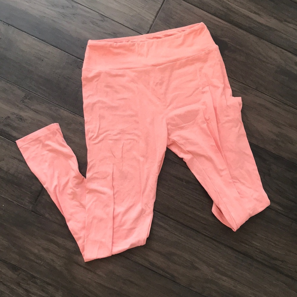 NWOT LuLaRoe leggings - one size